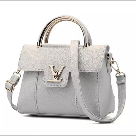 Handbags - Picture 2 of 2